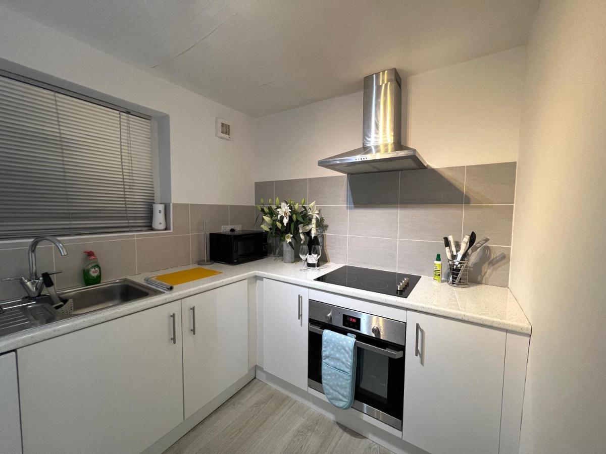 Beach Front Apartment With Free Parking, St Annes ลิธึม เซนต์ แอนน์ส ภายนอก รูปภาพ
